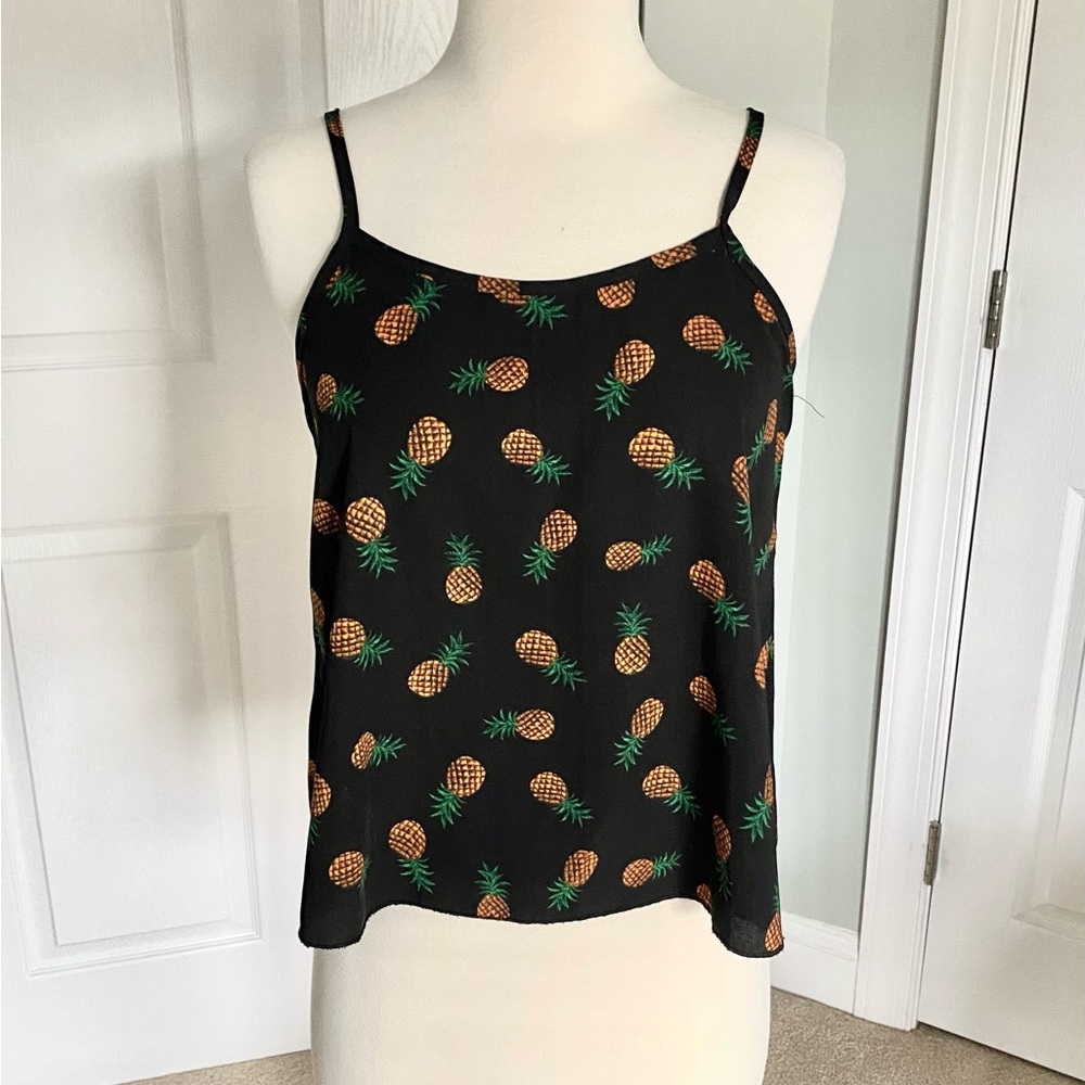 Miss Daisy Black Cropped Pineapple Sleeveless Top